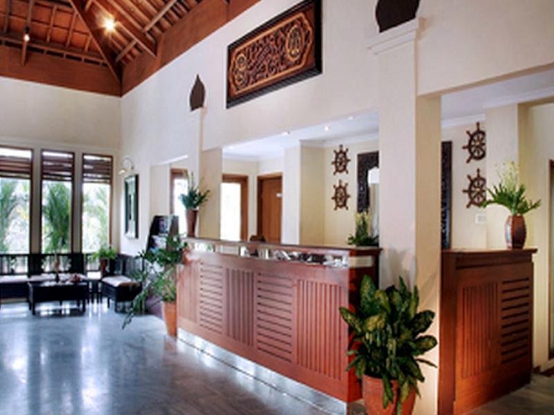 Rayz Hotel Malang Exterior foto